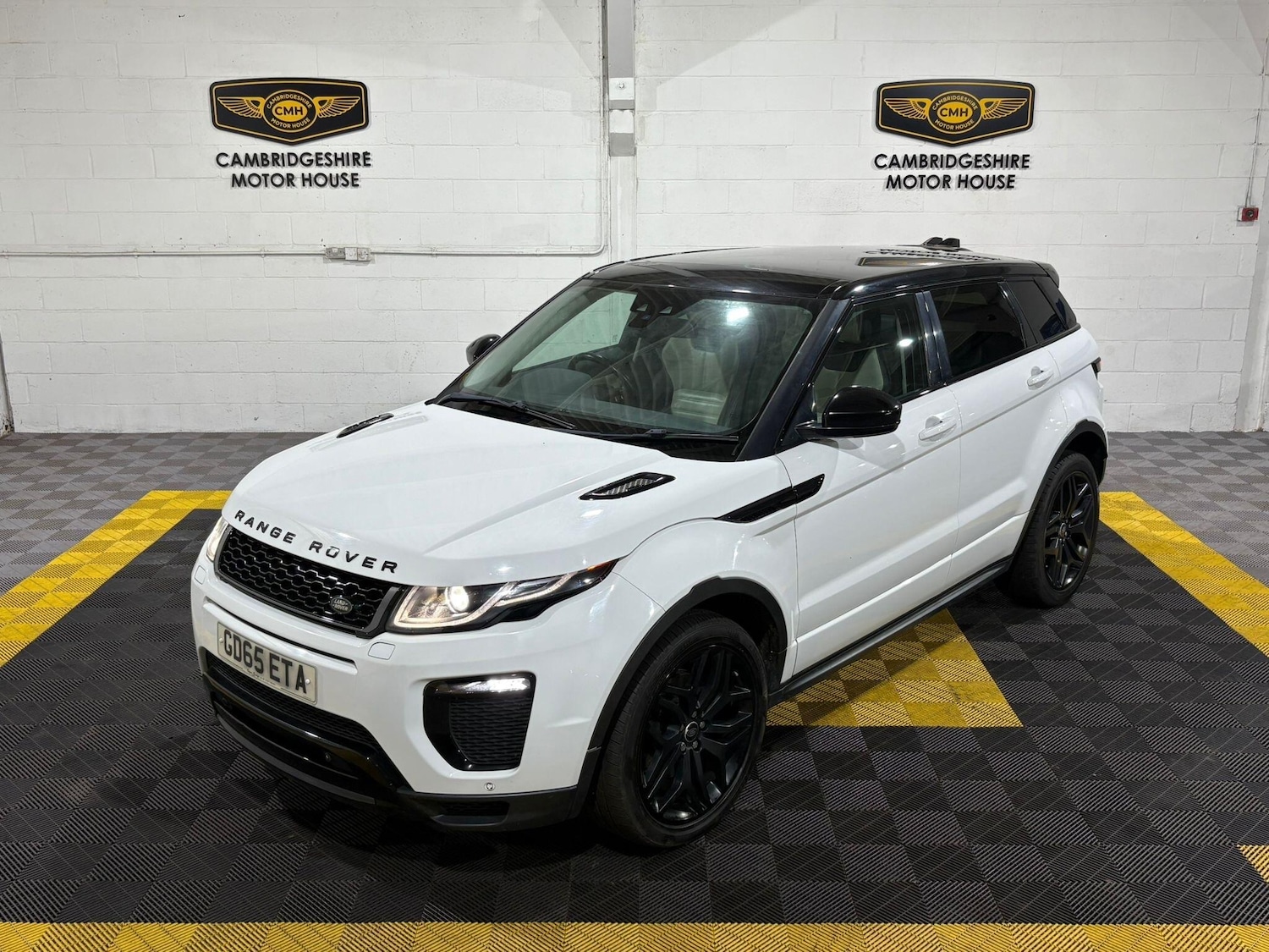 Used Land Rover Range Rover Evoque 2015 for sale - 76562412: Photo 2