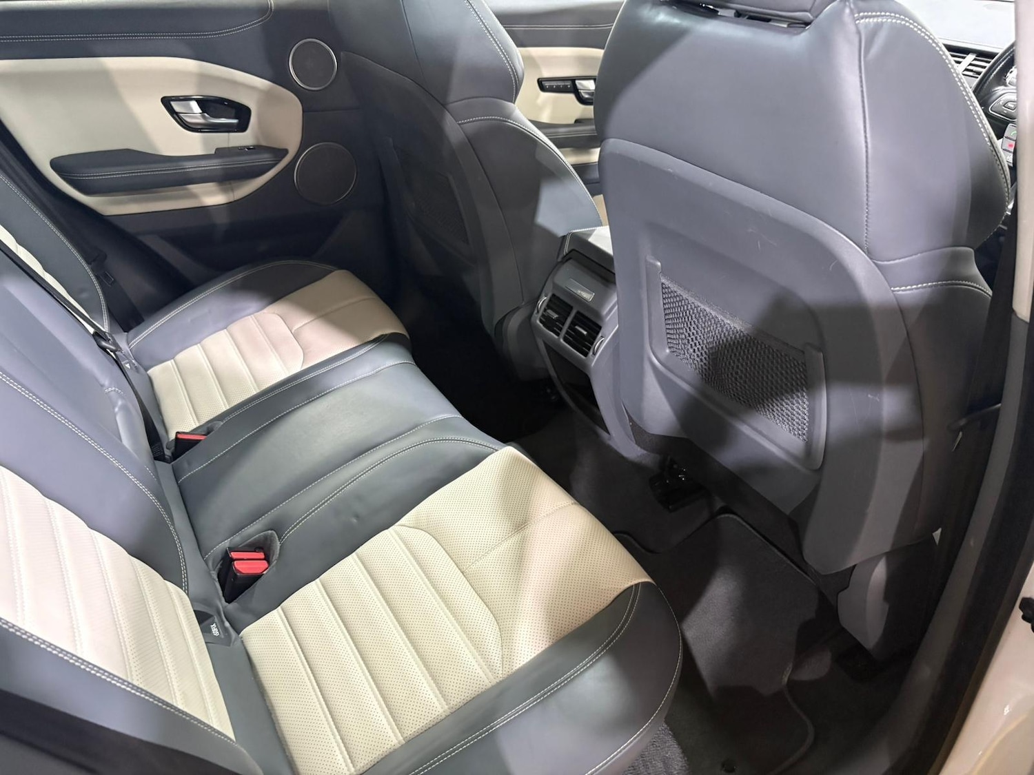 Used Land Rover Range Rover Evoque 2015 for sale - 76562412: Photo 51