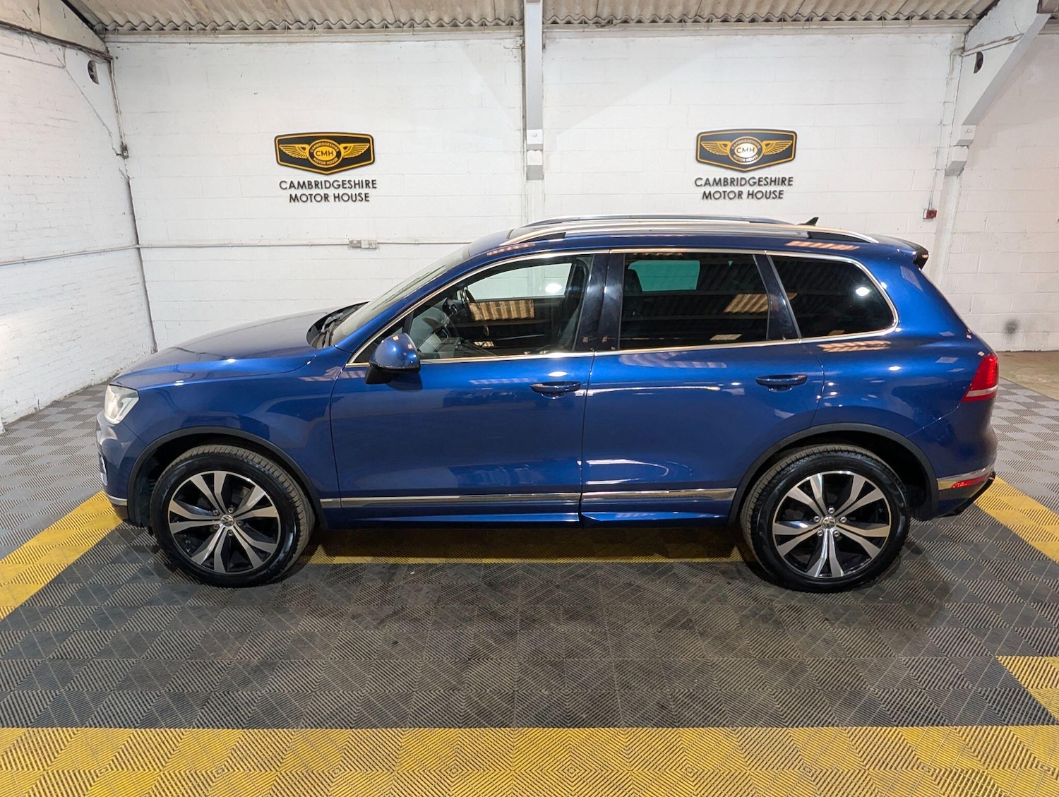 Used Volkswagen Touareg for sale - 78115635: Photo 14