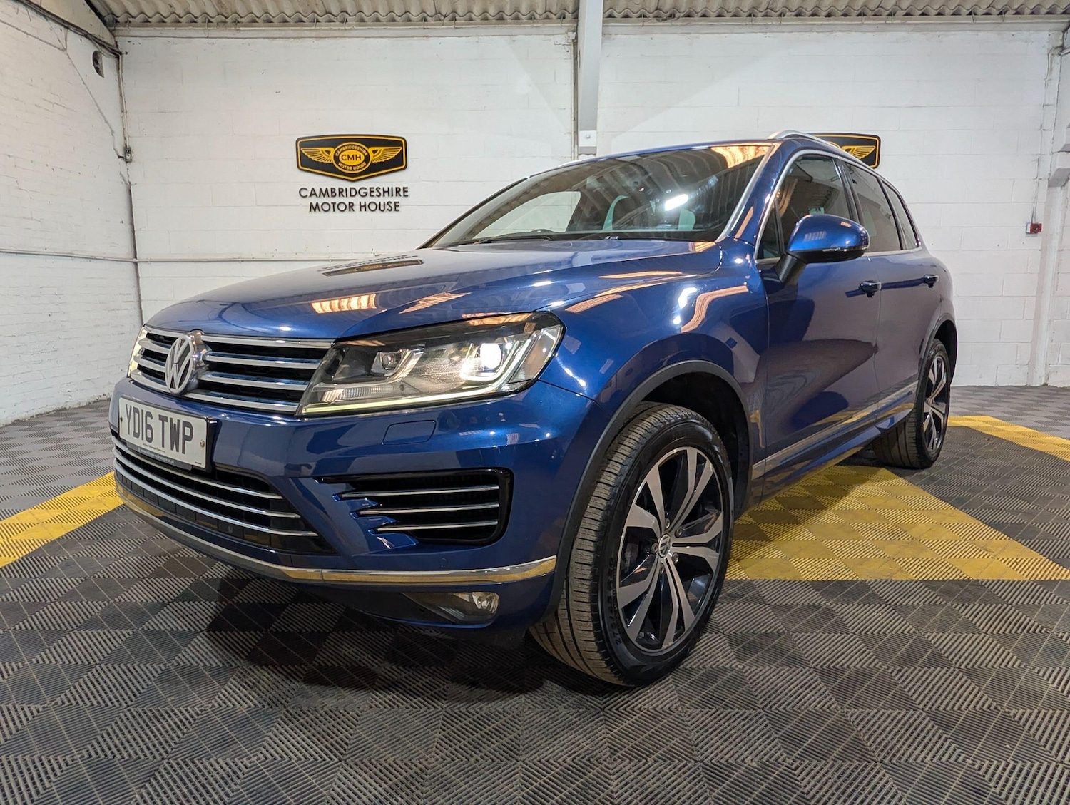 Used Volkswagen Touareg for sale - 78115635: Photo 3