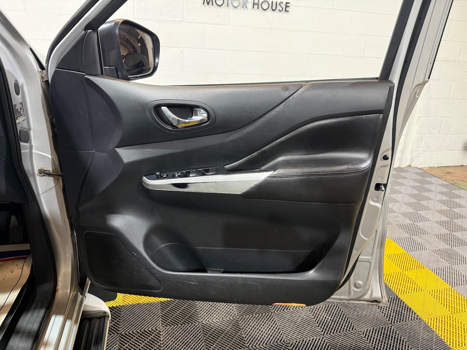 Used Nissan Navara 2019 for sale - 76424661: Photo 35