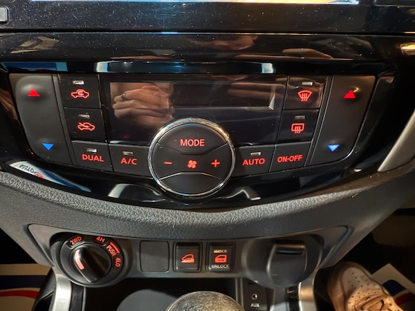 Used Nissan Navara 2017 for sale - 74335945: Photo 19