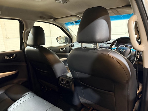 Used Nissan Navara 2017 for sale - 74335945: Photo 41