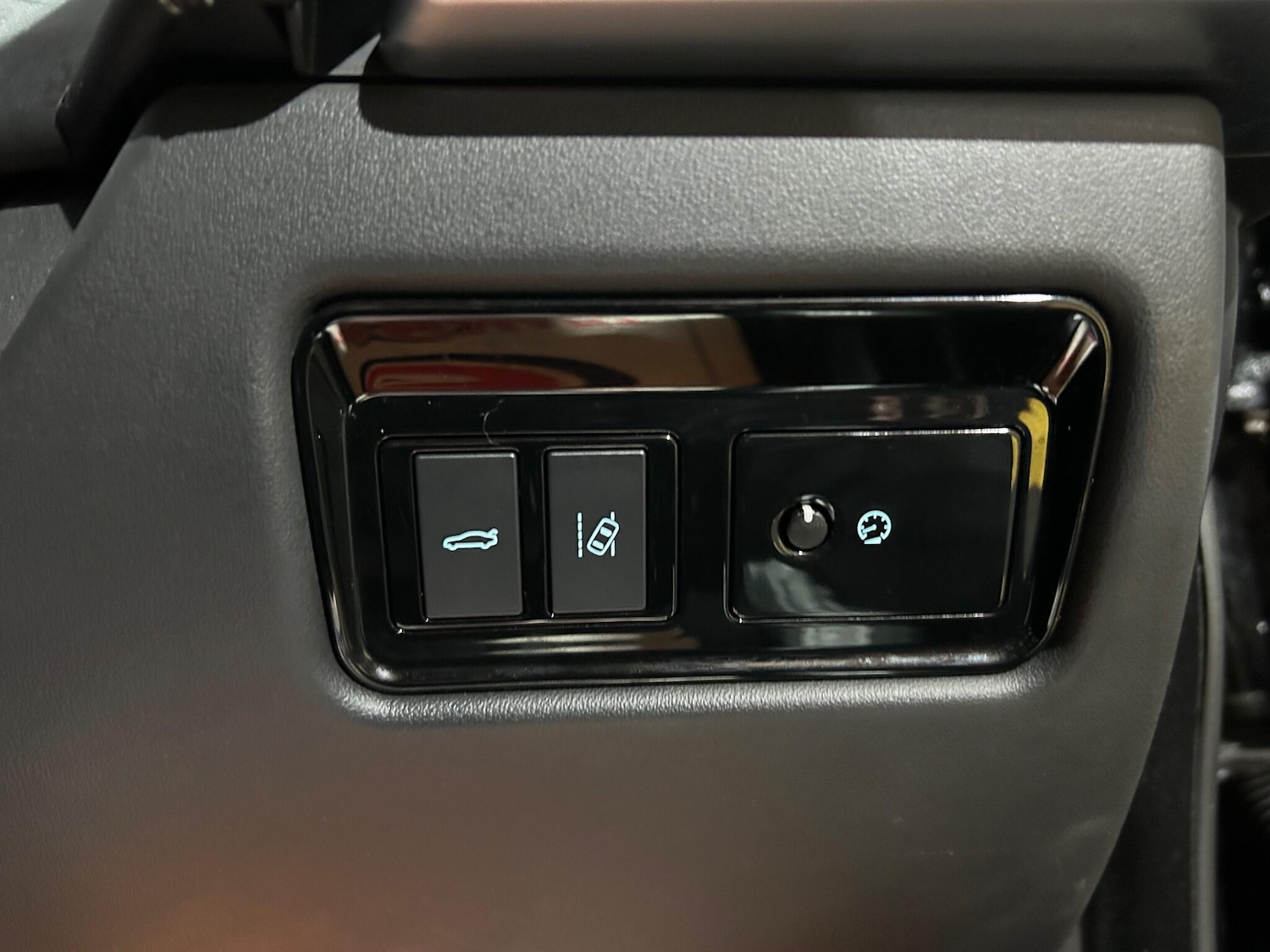 Used Jaguar XE 2019 for sale - 76996892: Photo 26