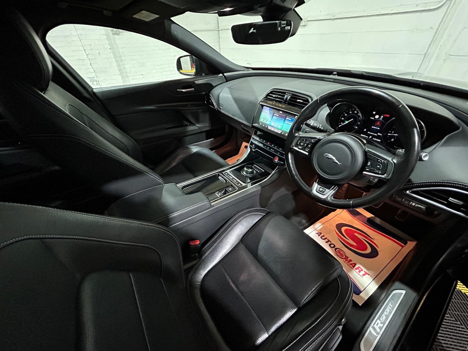 Used Jaguar XE 2019 for sale - 76996892: Photo 48