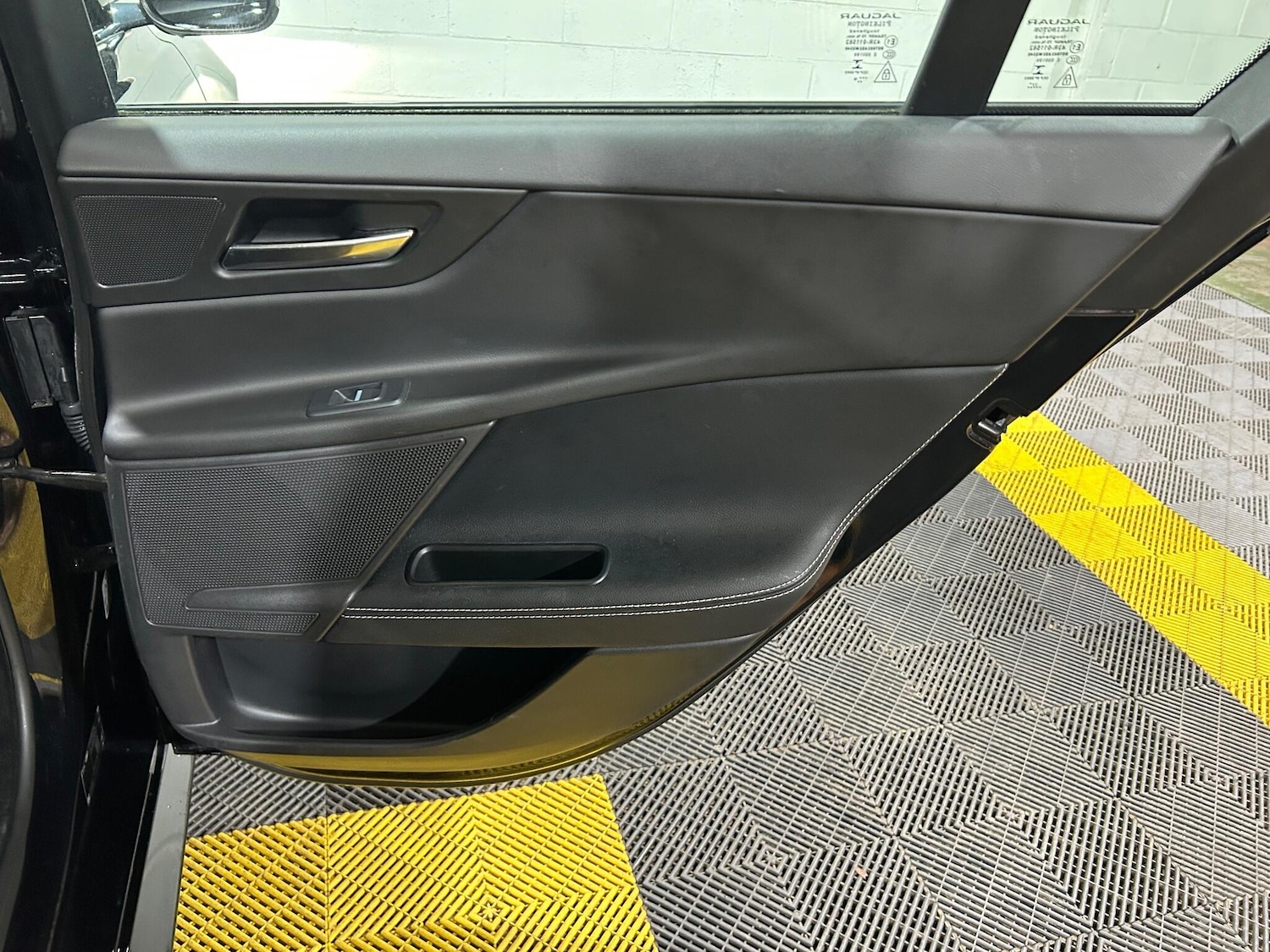 Used Jaguar XE 2019 for sale - 76996892: Photo 50