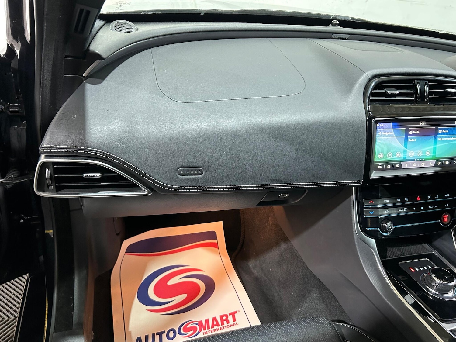 Used Jaguar XE 2019 for sale - 76996892: Photo 62