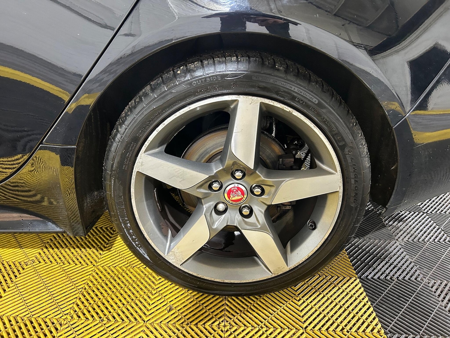 Used Jaguar XE 2019 for sale - 76996892: Photo 67