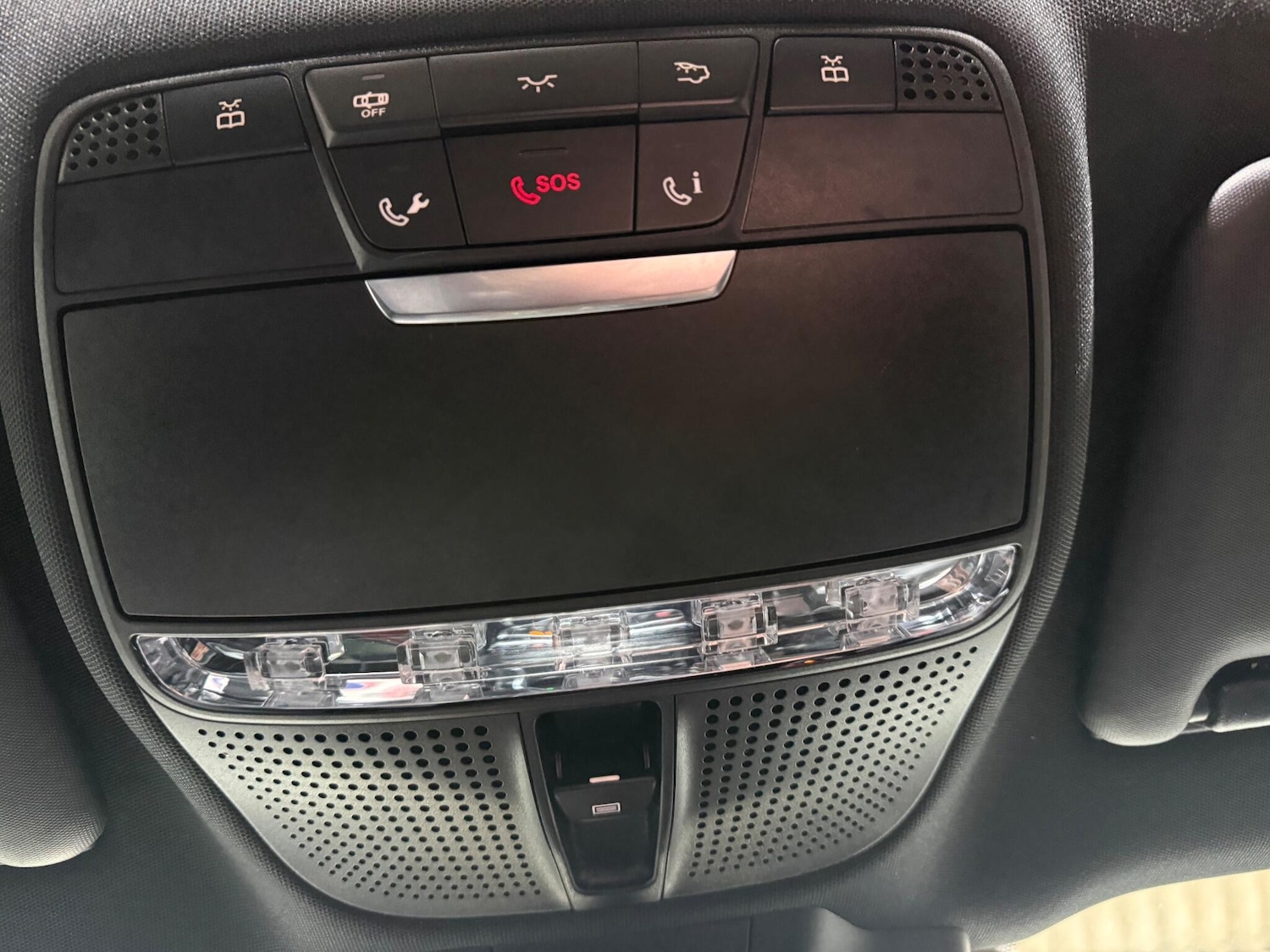 Used Mercedes-Benz E Class 2017 for sale - 76886217: Photo 15