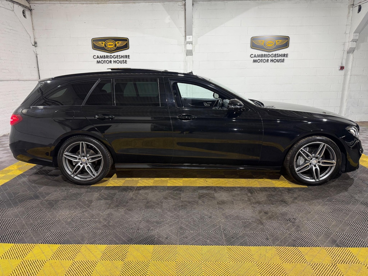 Used Mercedes-Benz E Class 2017 for sale - 76886217: Photo 23