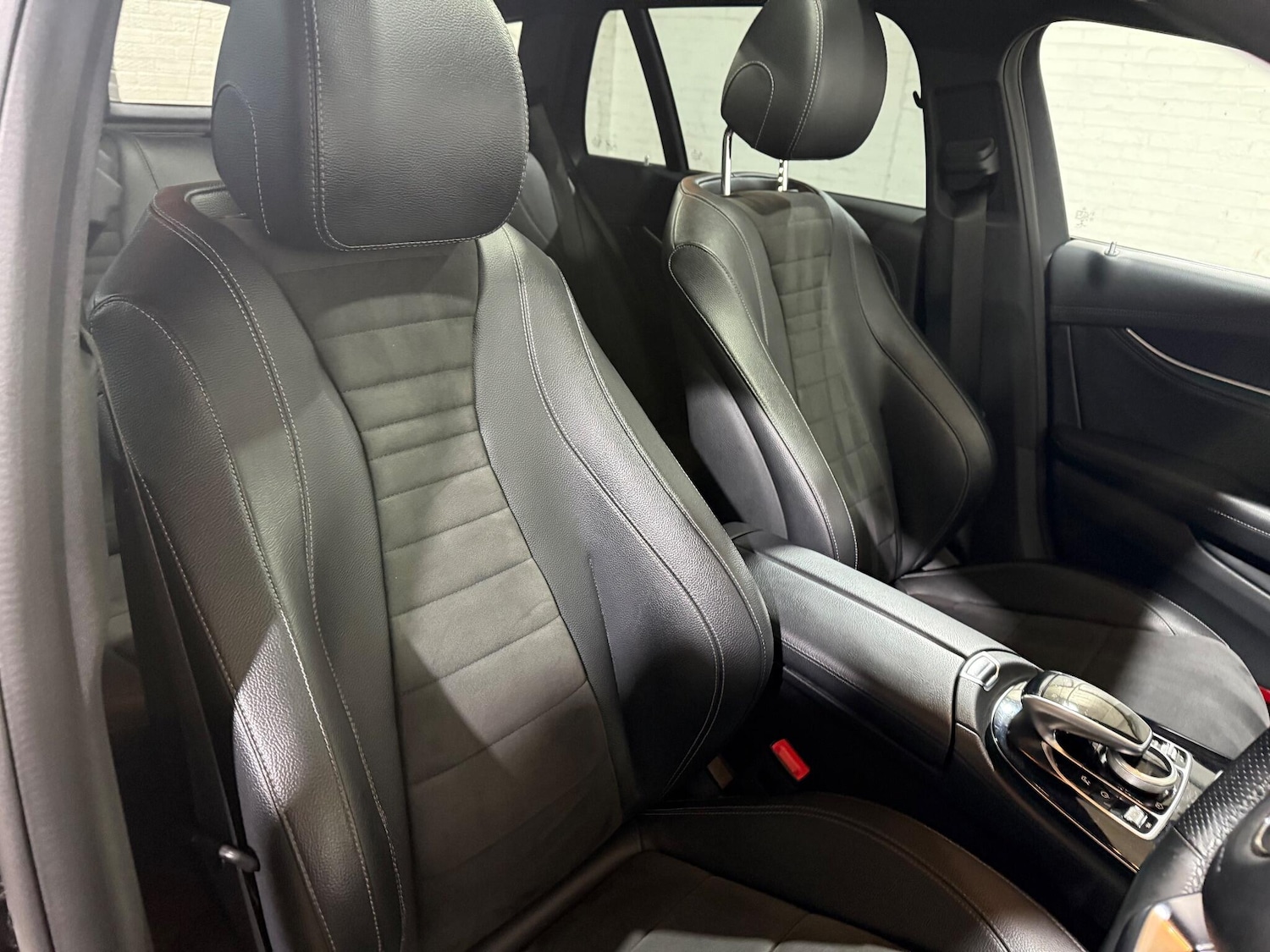 Used Mercedes-Benz E Class 2017 for sale - 76886217: Photo 35