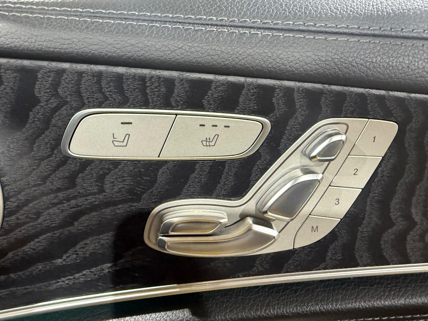 Used Mercedes-Benz E Class 2017 for sale - 76886217: Photo 38