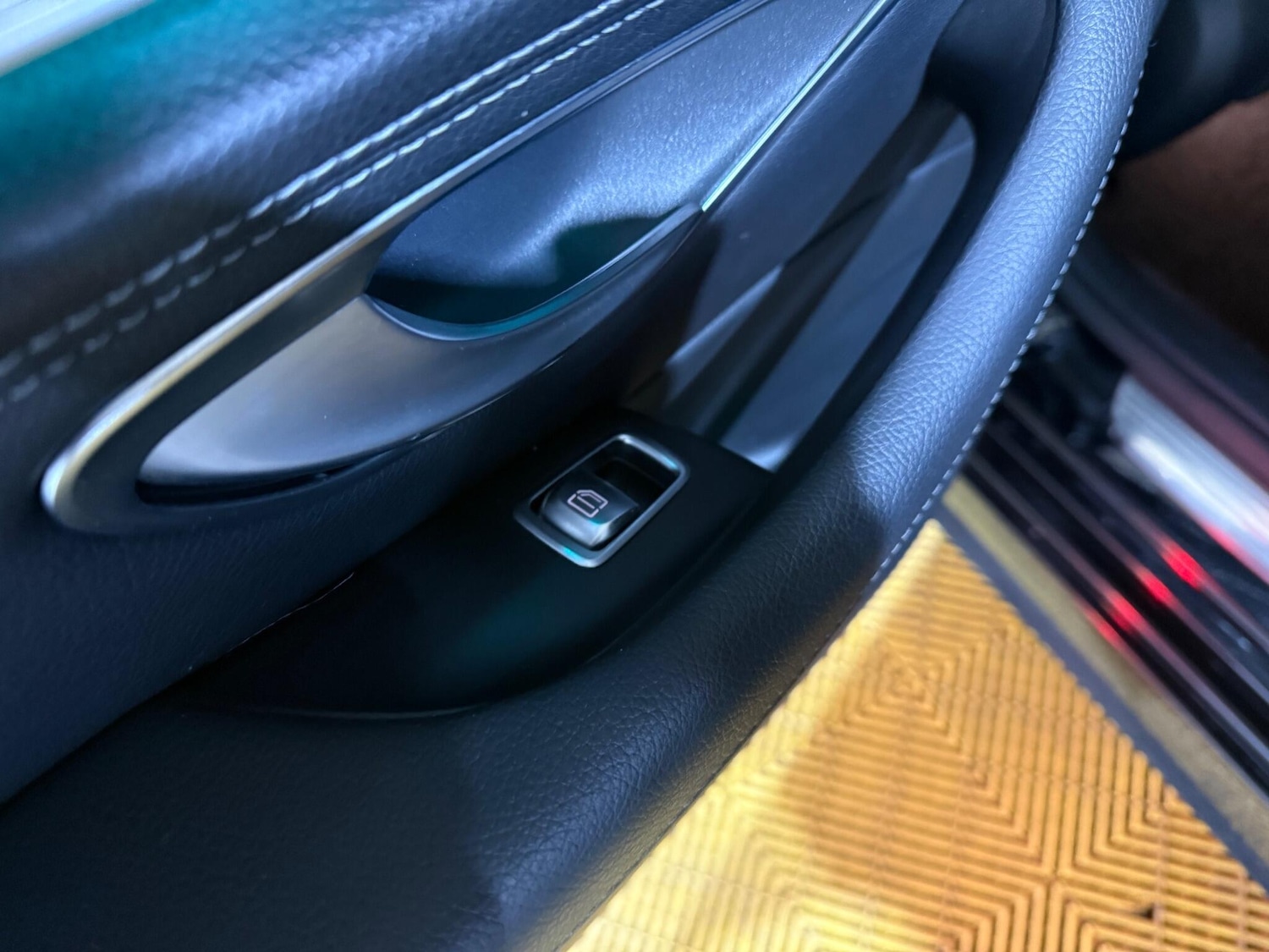 Used Mercedes-Benz E Class 2017 for sale - 76886217: Photo 54