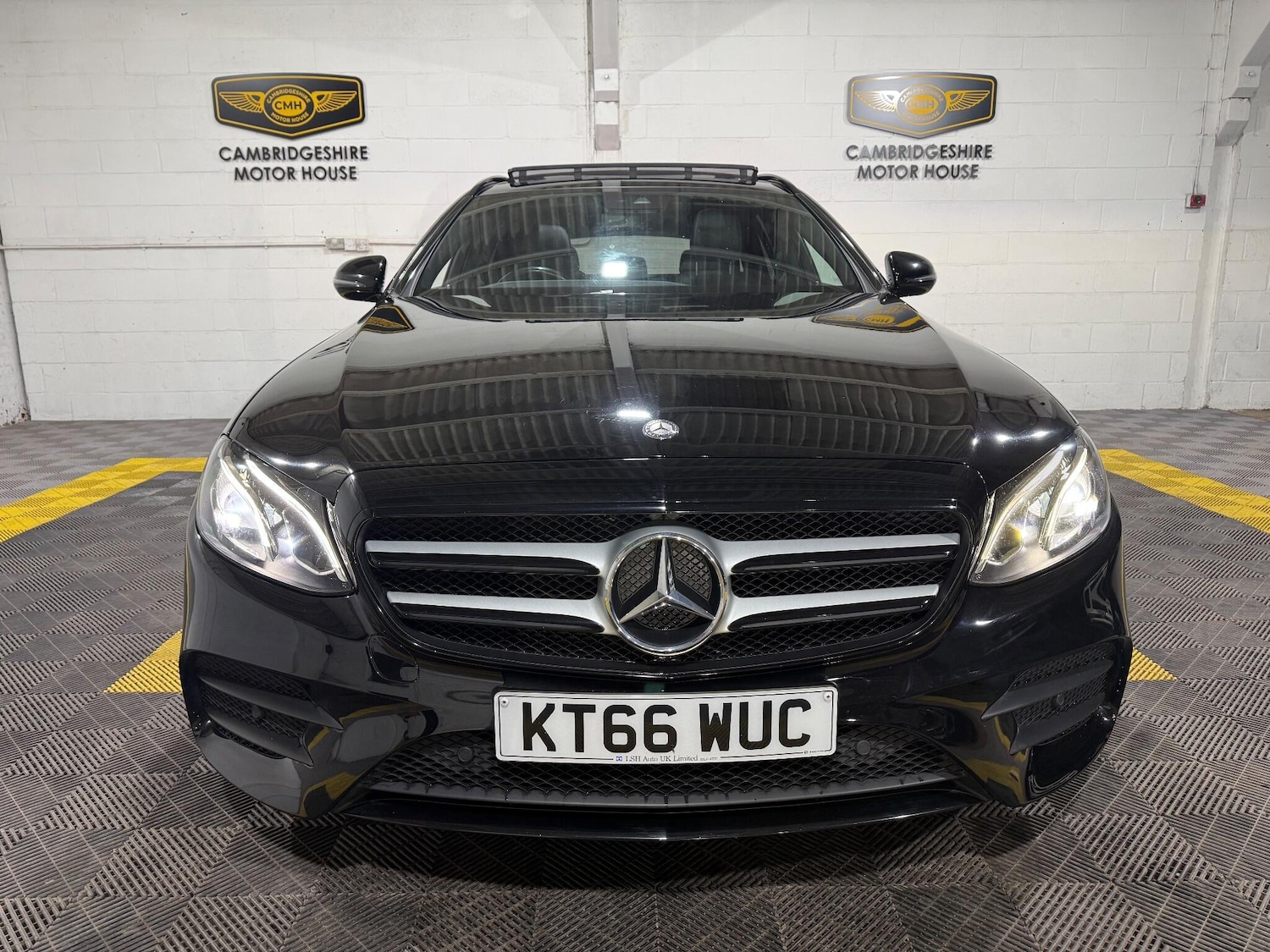 Used Mercedes-Benz E Class 2017 for sale - 76886217: Photo 6