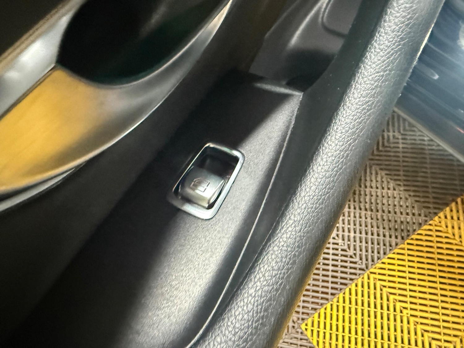 Used Mercedes-Benz E Class 2017 for sale - 76886217: Photo 61