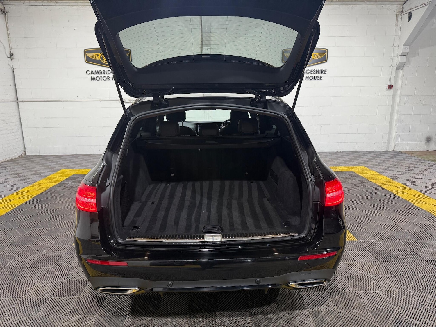 Used Mercedes-Benz E Class 2017 for sale - 76886217: Photo 8