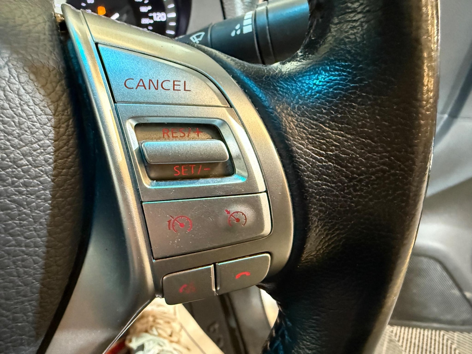 Used Nissan Navara 2017 for sale - 76644815: Photo 25