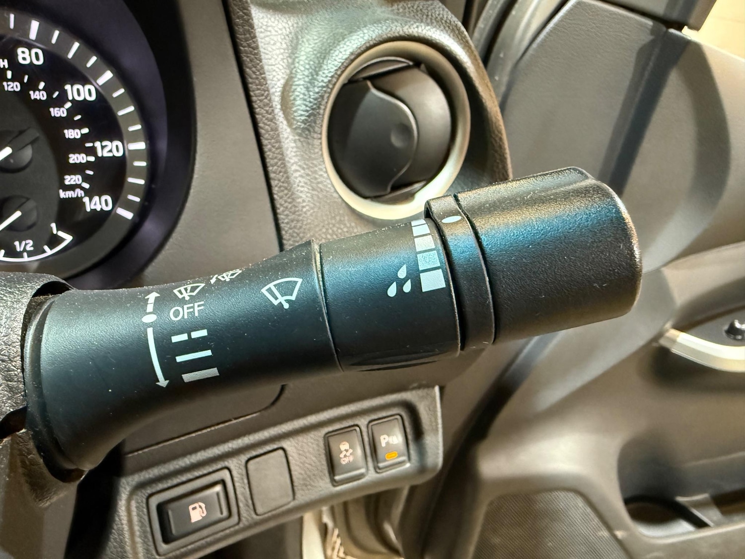 Used Nissan Navara 2017 for sale - 76644815: Photo 27