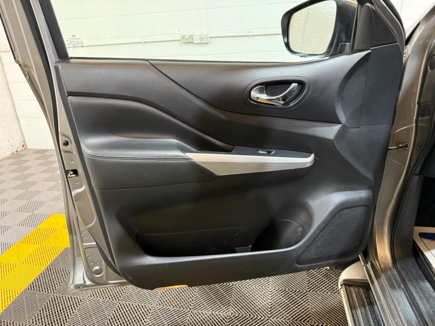 Used Nissan Navara 2017 for sale - 76644815: Photo 51