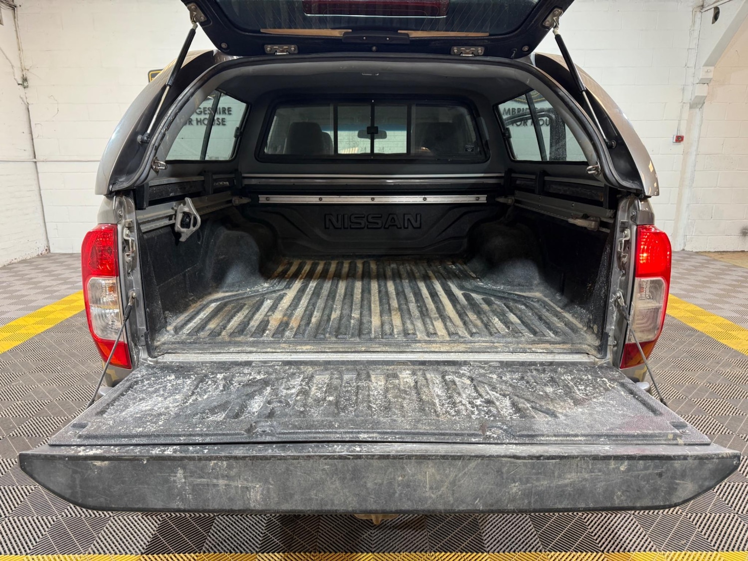 Used Nissan Navara 2017 for sale - 76644815: Photo 6