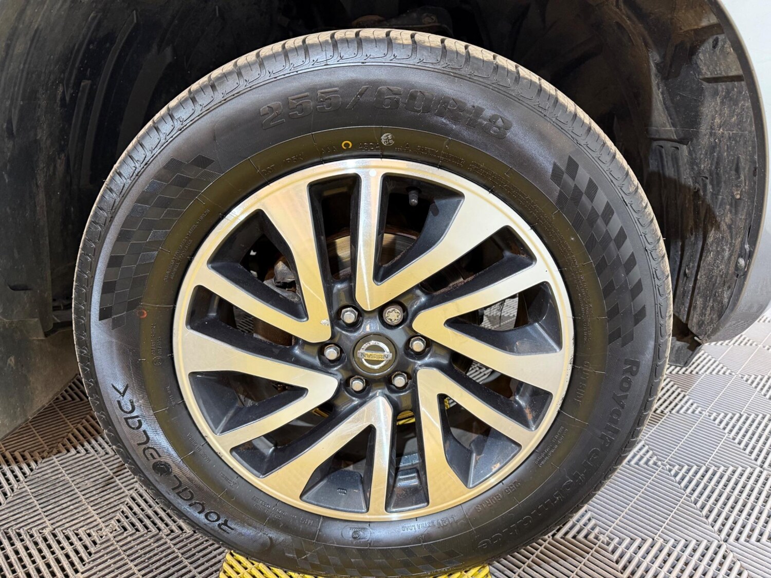 Used Nissan Navara 2017 for sale - 76644815: Photo 60