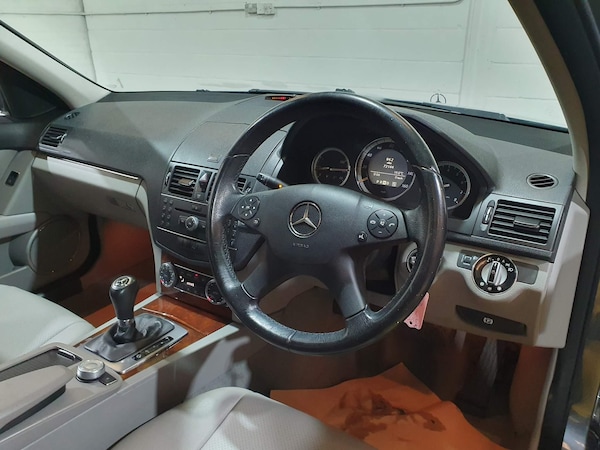 Used Mercedes-Benz C-Class 2007 for sale - 72273546: Photo 32