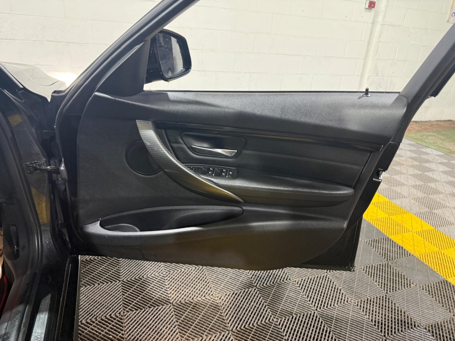 Used BMW 3 Series 2016 for sale - 77215211: Photo 33