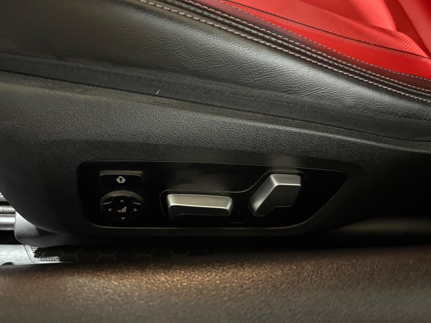 Used BMW 8 Series 2018 for sale - 76397935: Photo 64