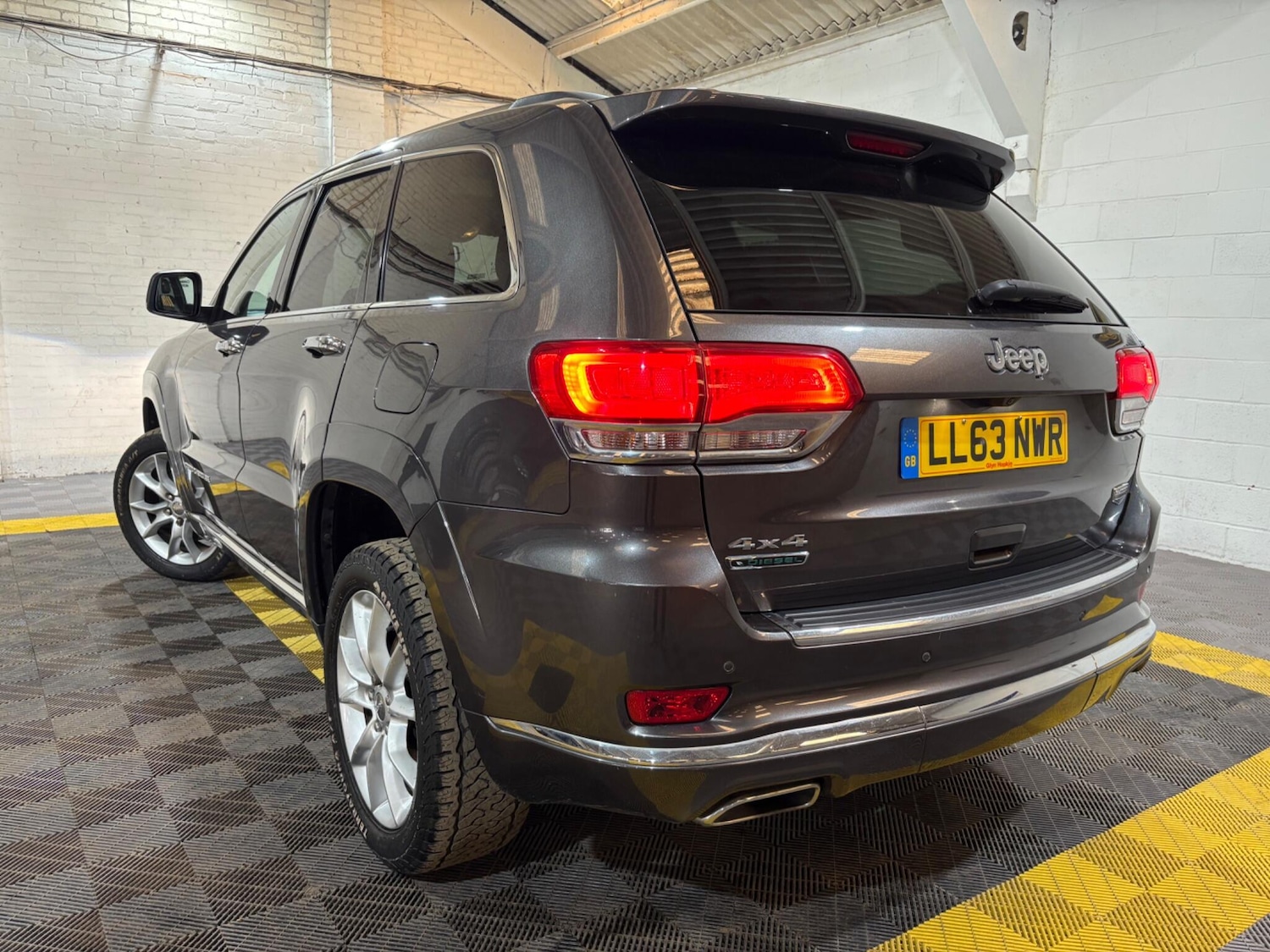 Used Jeep Grand Cherokee 2013 for sale - 77839388: Photo 38