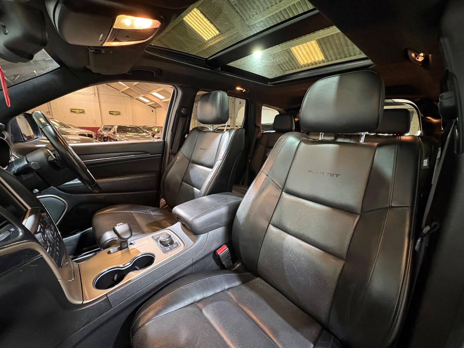 Used Jeep Grand Cherokee 2013 for sale - 77839388: Photo 64