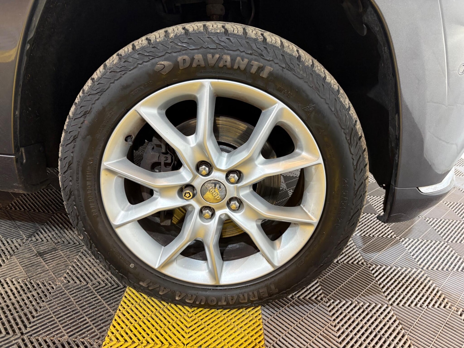 Used Jeep Grand Cherokee 2013 for sale - 77839388: Photo 78