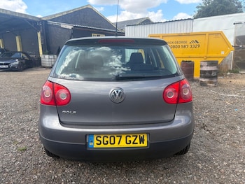 Used Volkswagen Golf 2007 for sale - 79396337: Photo