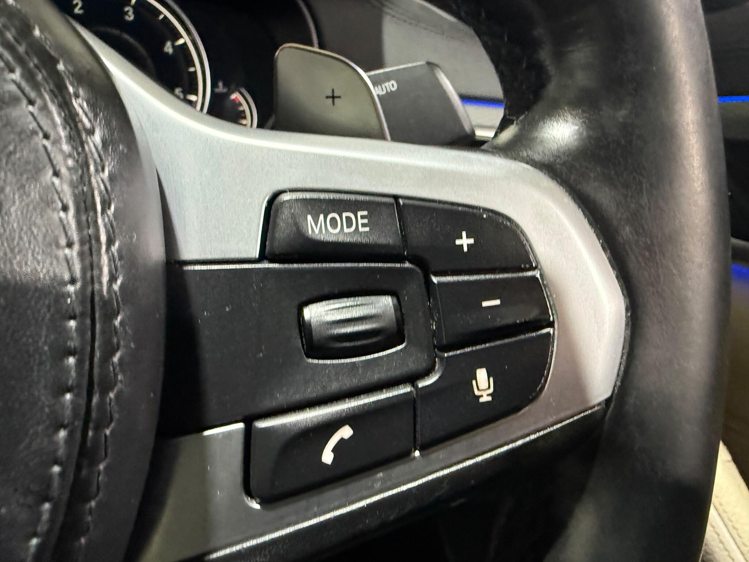 Used BMW 5 Series 2017 for sale - 77395779: Photo 40