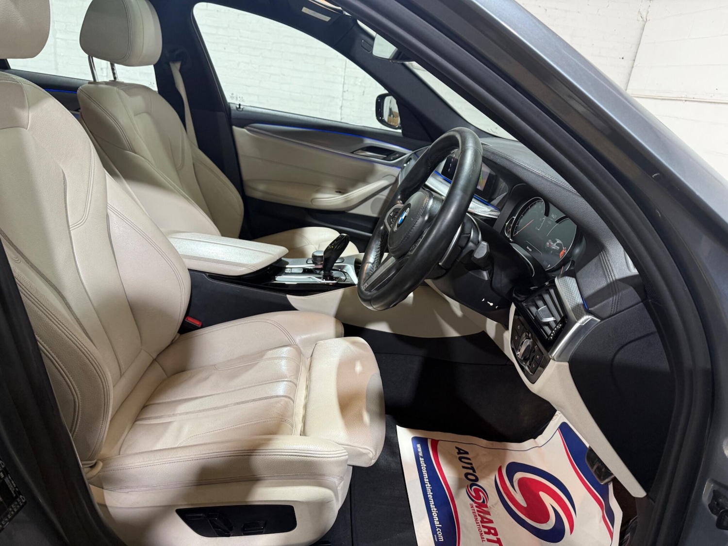 Used BMW 5 Series 2017 for sale - 77395779: Photo 44