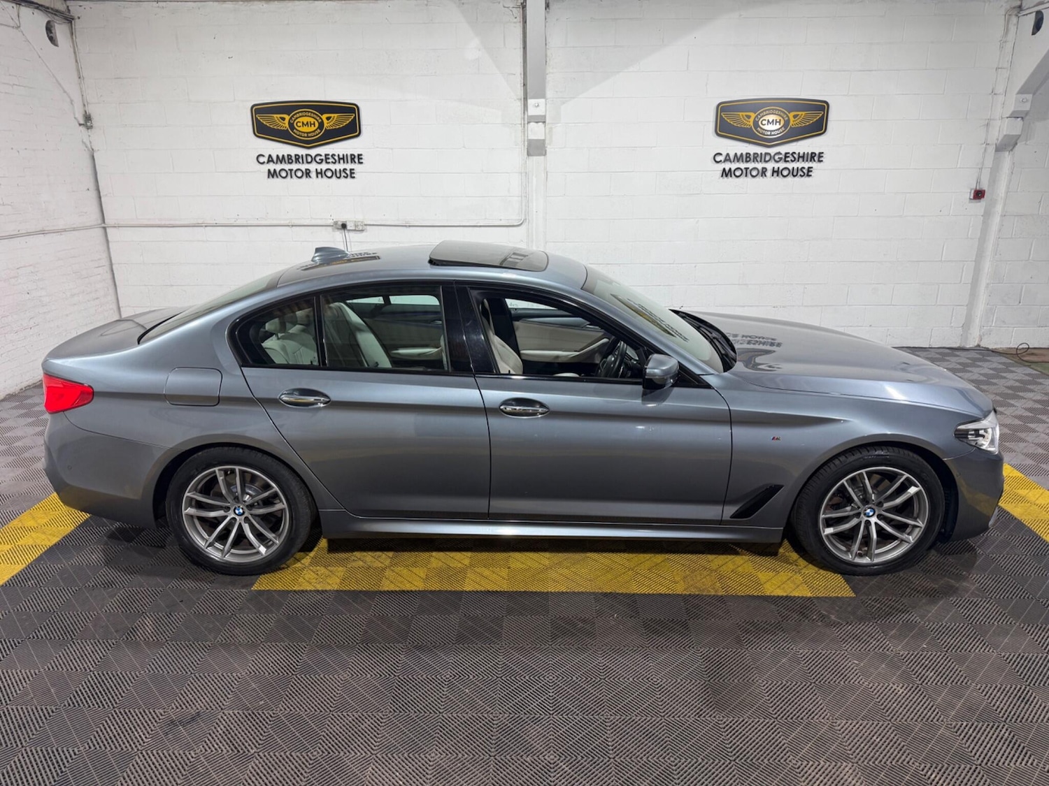 Used BMW 5 Series 2017 for sale - 77395779: Photo 49