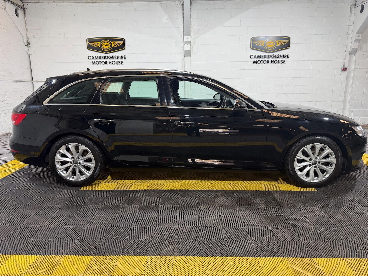 Used Audi A4 2017 for sale - 76996263: Photo 23