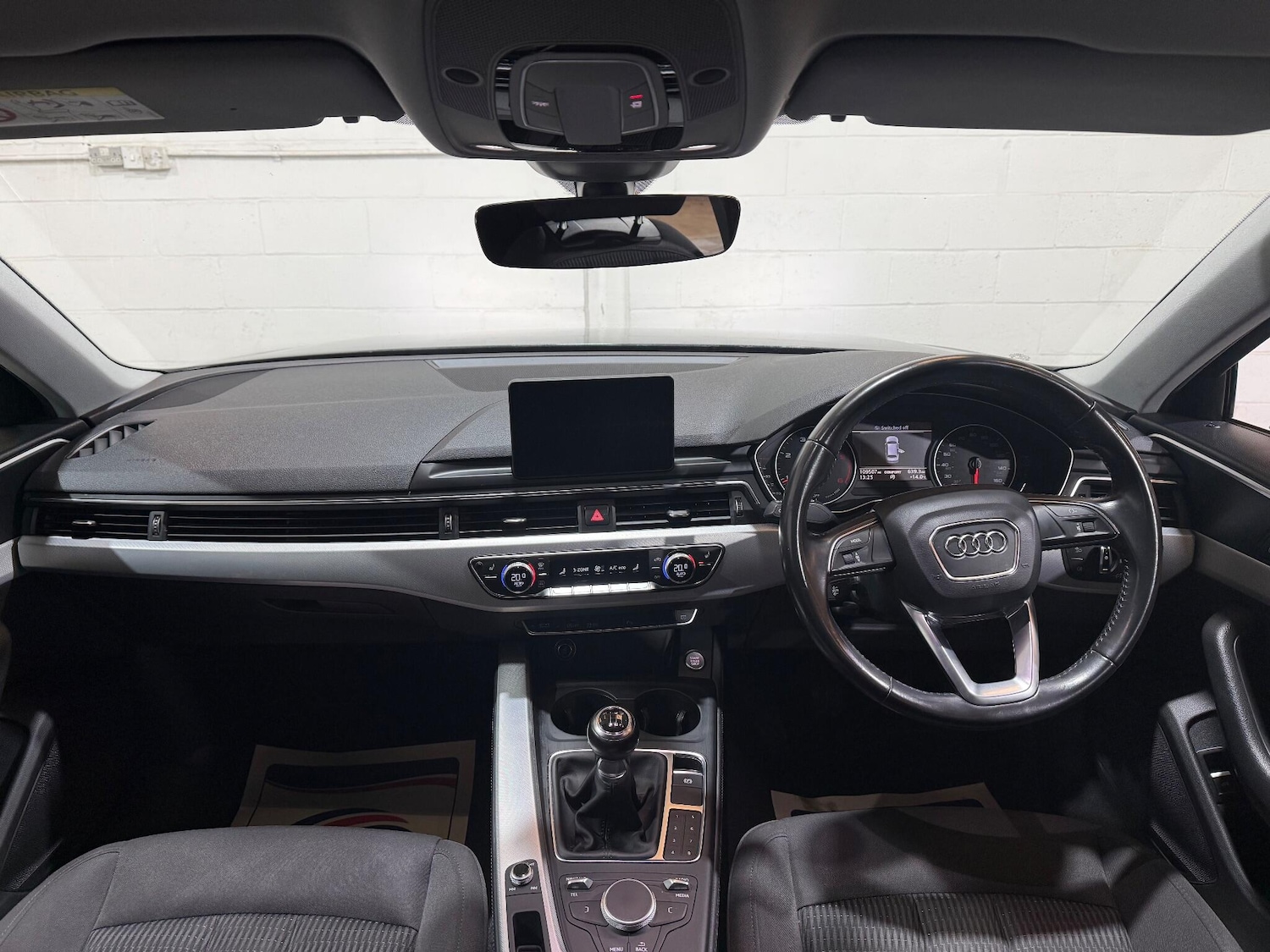 Used Audi A4 2017 for sale - 76996263: Photo 3