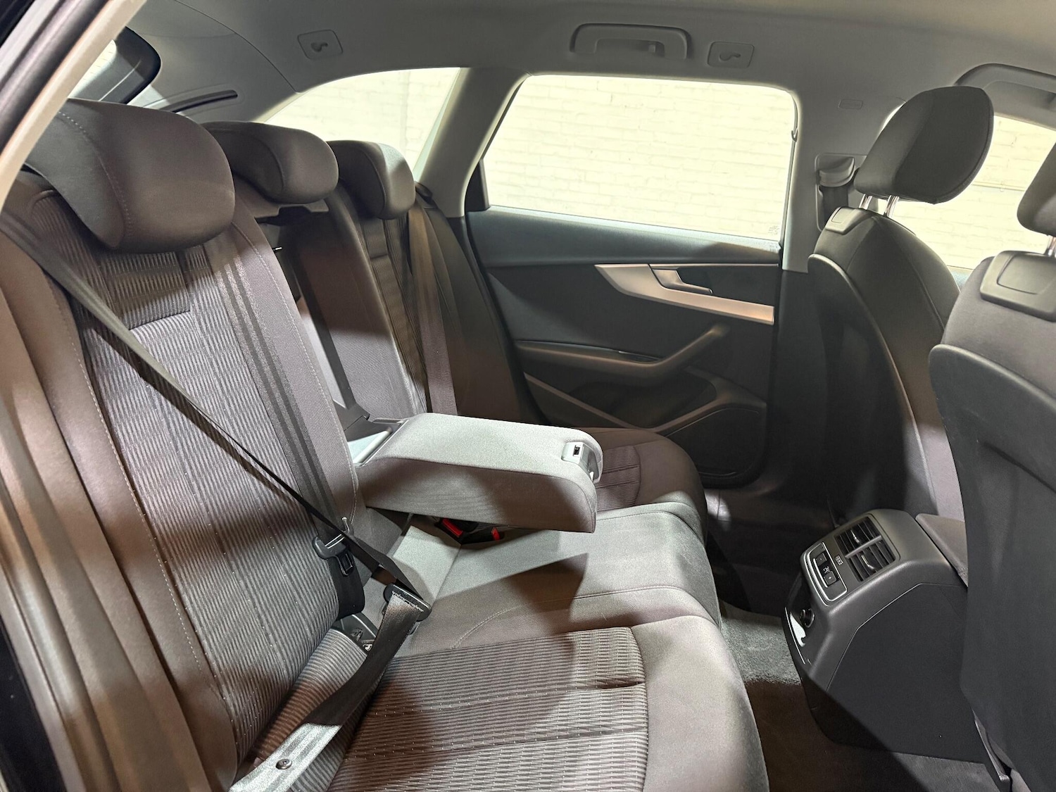 Used Audi A4 2017 for sale - 76996263: Photo 45