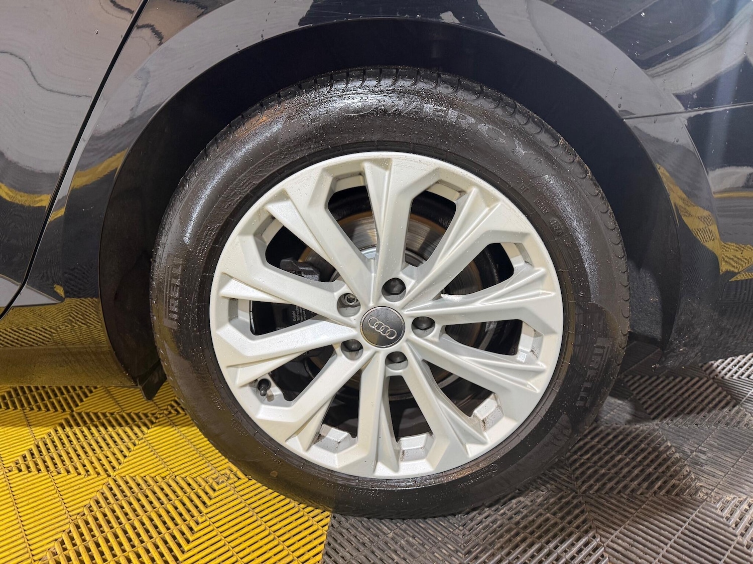 Used Audi A4 2017 for sale - 76996263: Photo 62