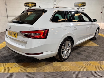 Used Skoda Superb 2019 for sale - 78535645: Photo