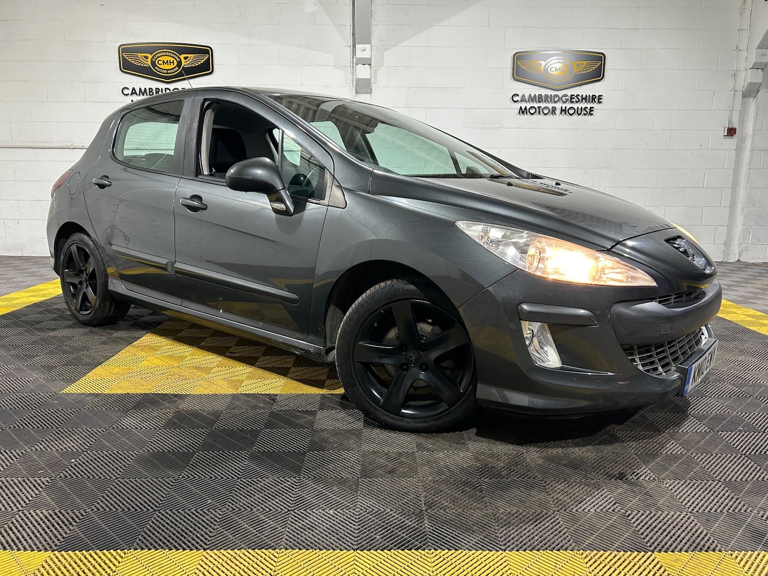 Used Peugeot 308 2010 for sale - 76942469: Photo 1