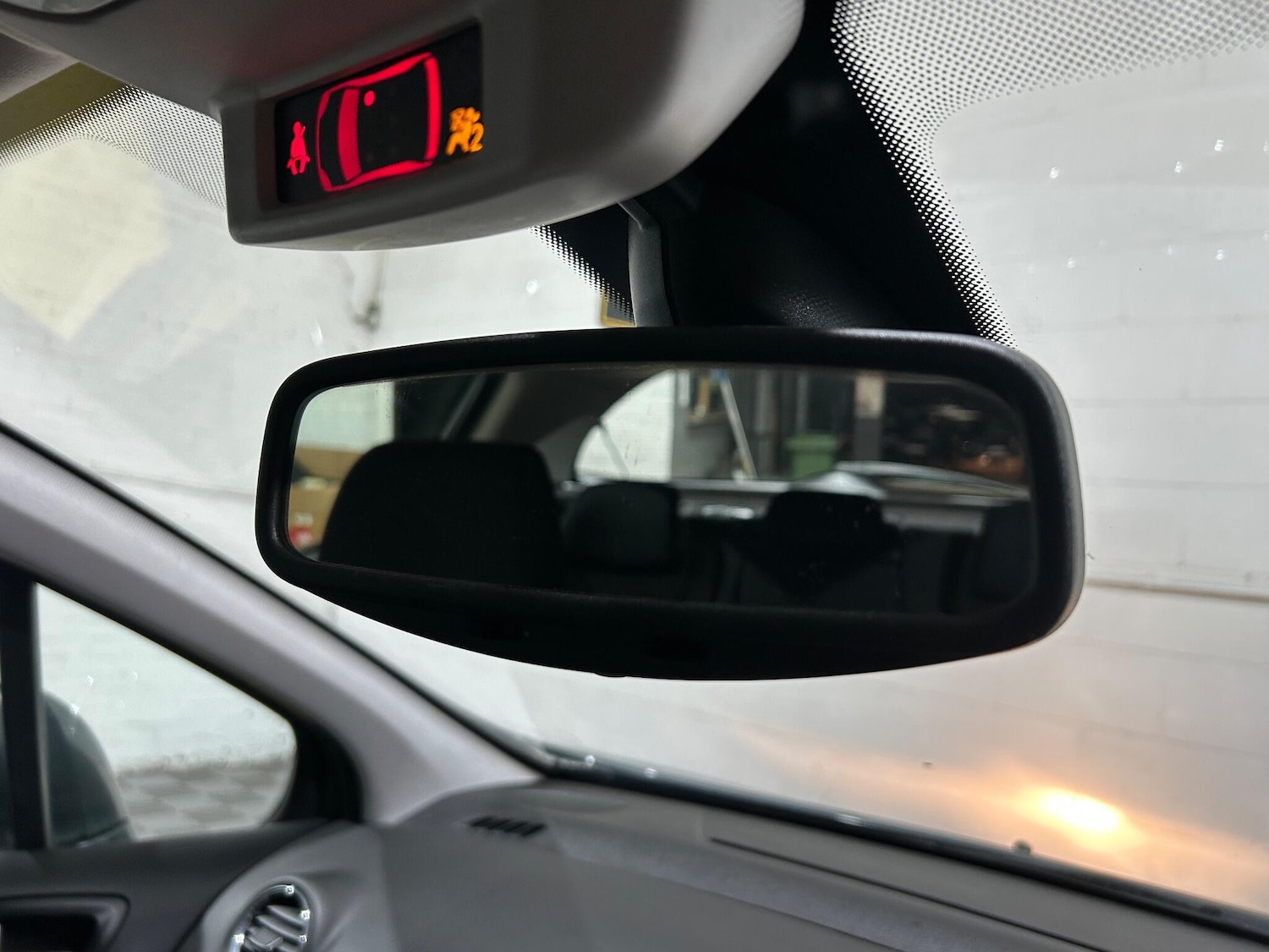 Used Peugeot 308 2010 for sale - 76942469: Photo 15