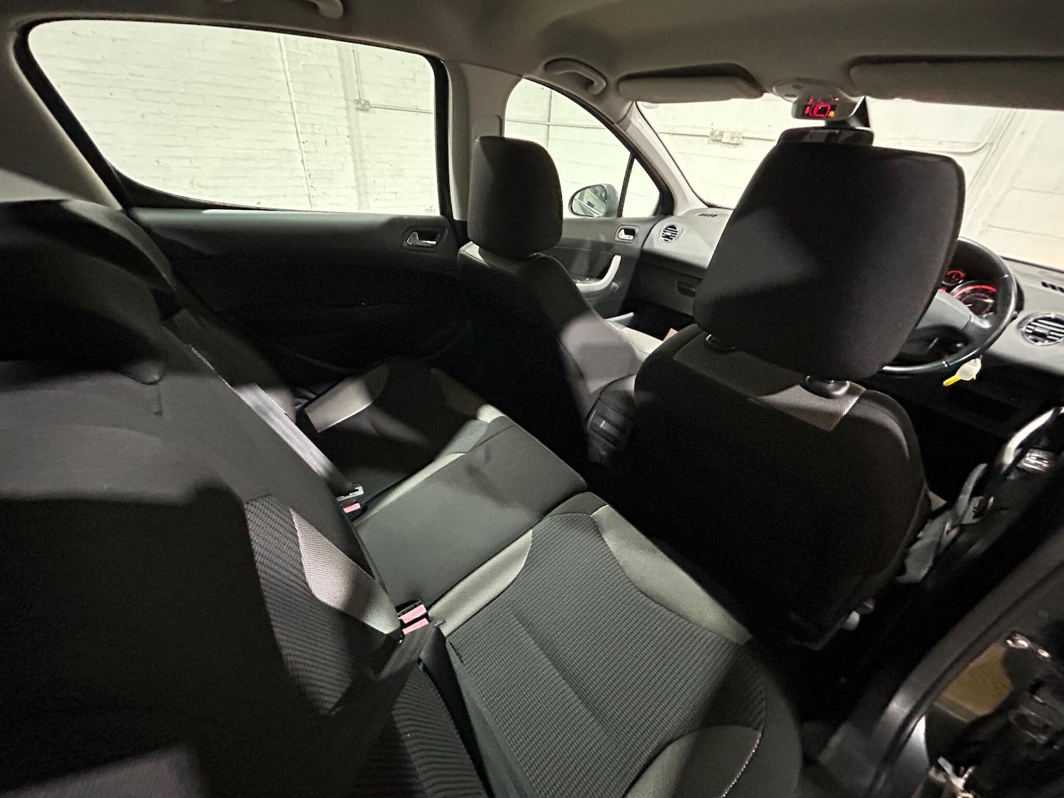 Used Peugeot 308 2010 for sale - 76942469: Photo 34