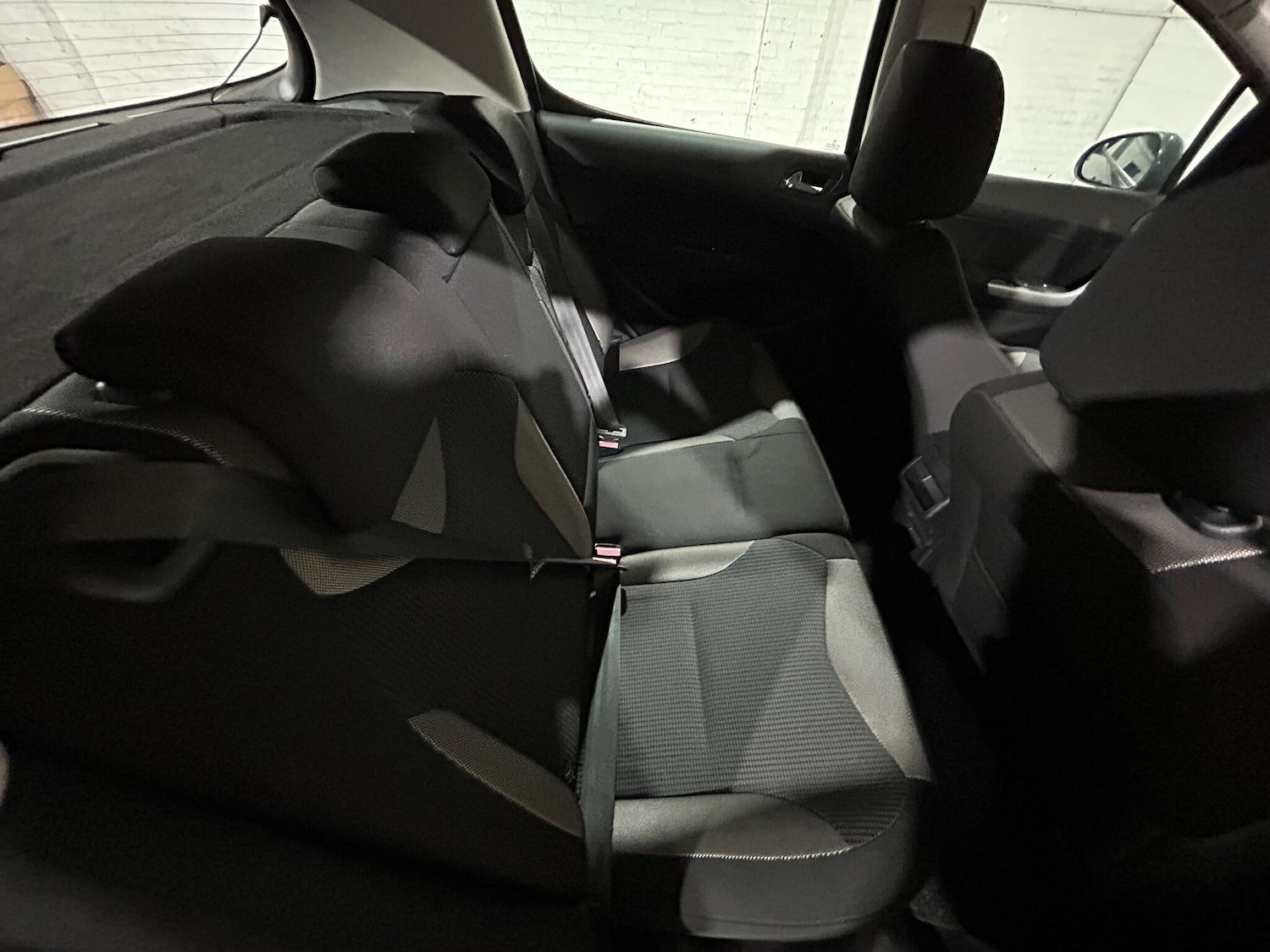 Used Peugeot 308 2010 for sale - 76942469: Photo 37