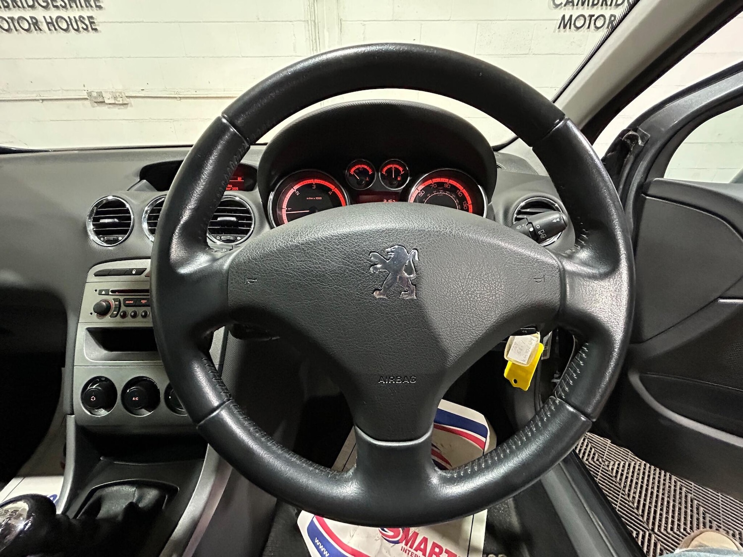 Used Peugeot 308 2010 for sale - 76942469: Photo 9