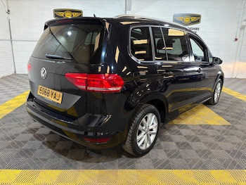 Used Volkswagen Touran 2018 for sale - 79348470: Photo