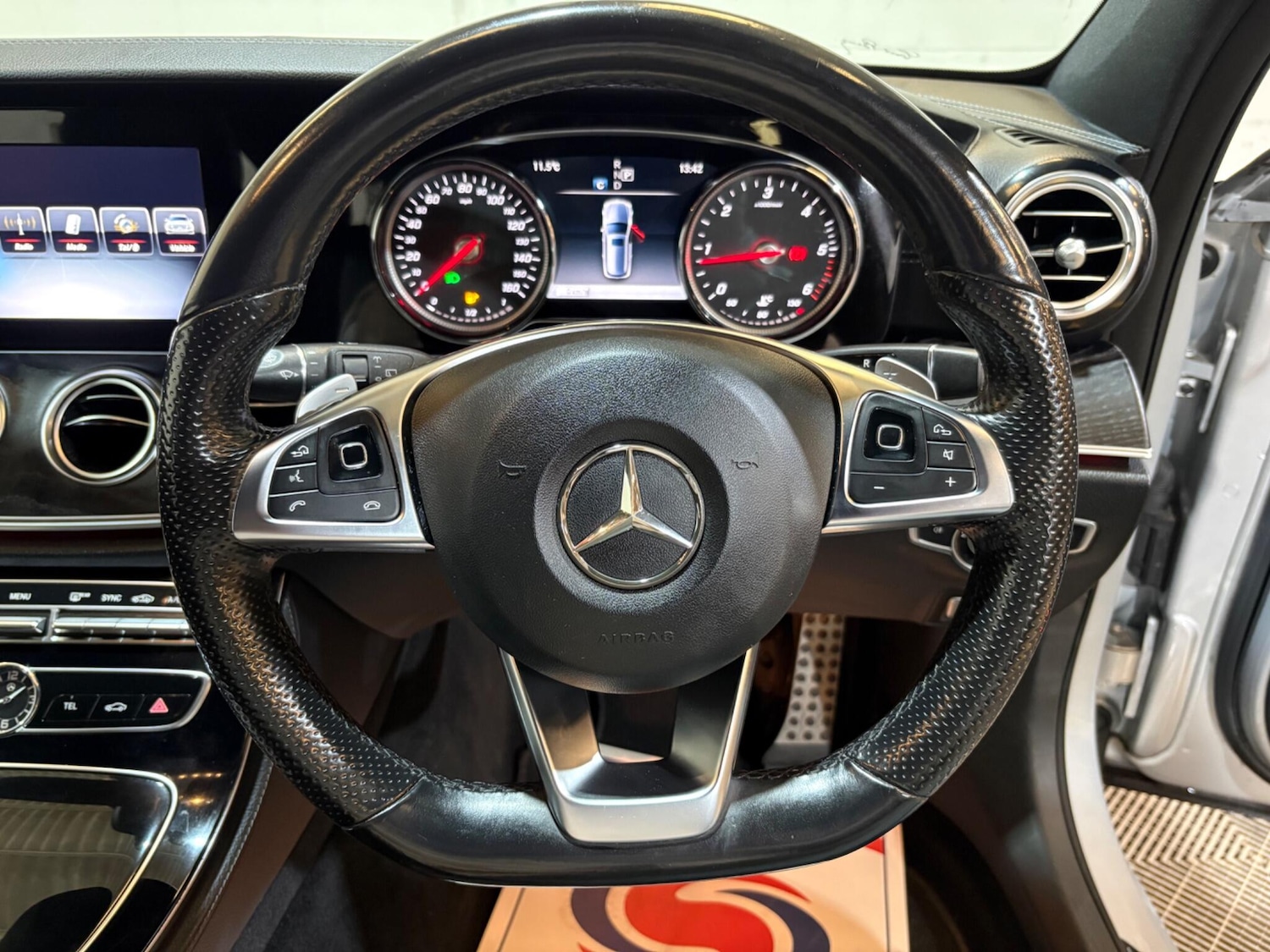 Used Mercedes-Benz E Class 2017 for sale - 78141521: Photo 35