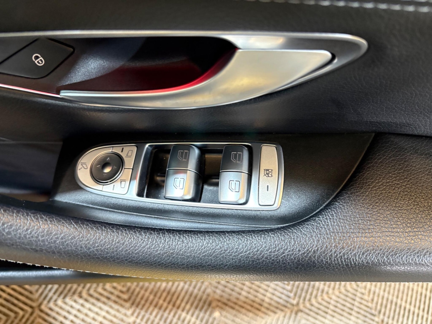 Used Mercedes-Benz E Class 2017 for sale - 78141521: Photo 44