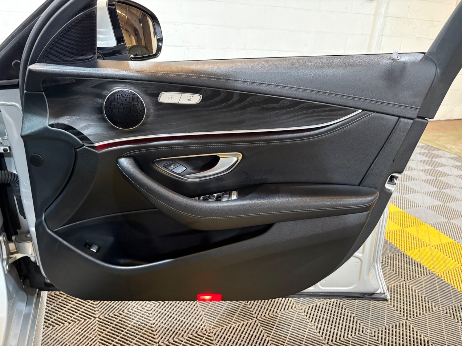 Used Mercedes-Benz E Class 2017 for sale - 78141521: Photo 48