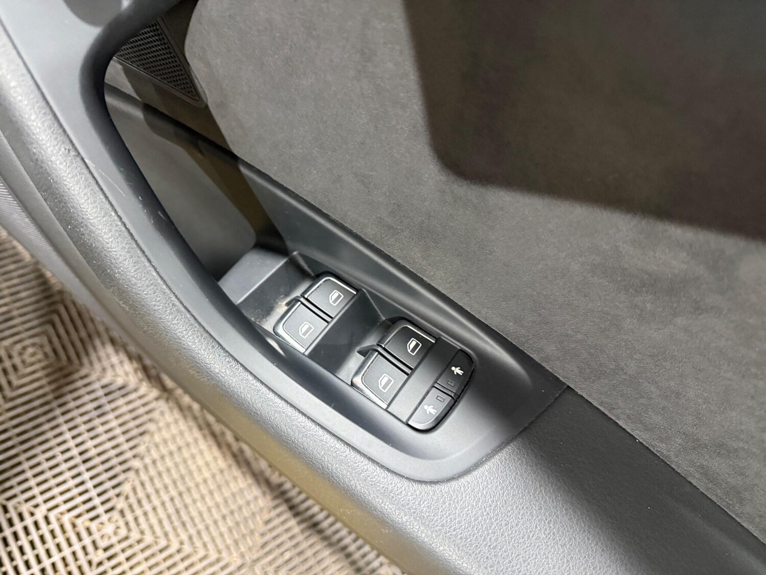 Used Audi A6 Saloon 2016 for sale - 76592746: Photo 41